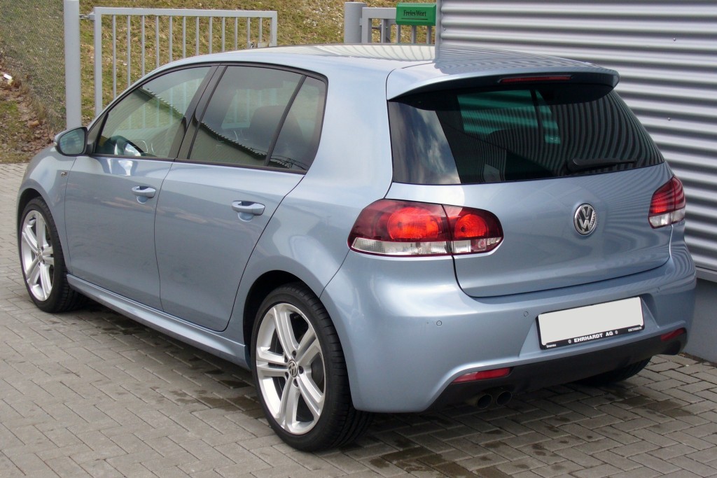 VW_Golf_VI_1.4_TSI_DSG_Highline_R-Line_Sharkblue_Heck